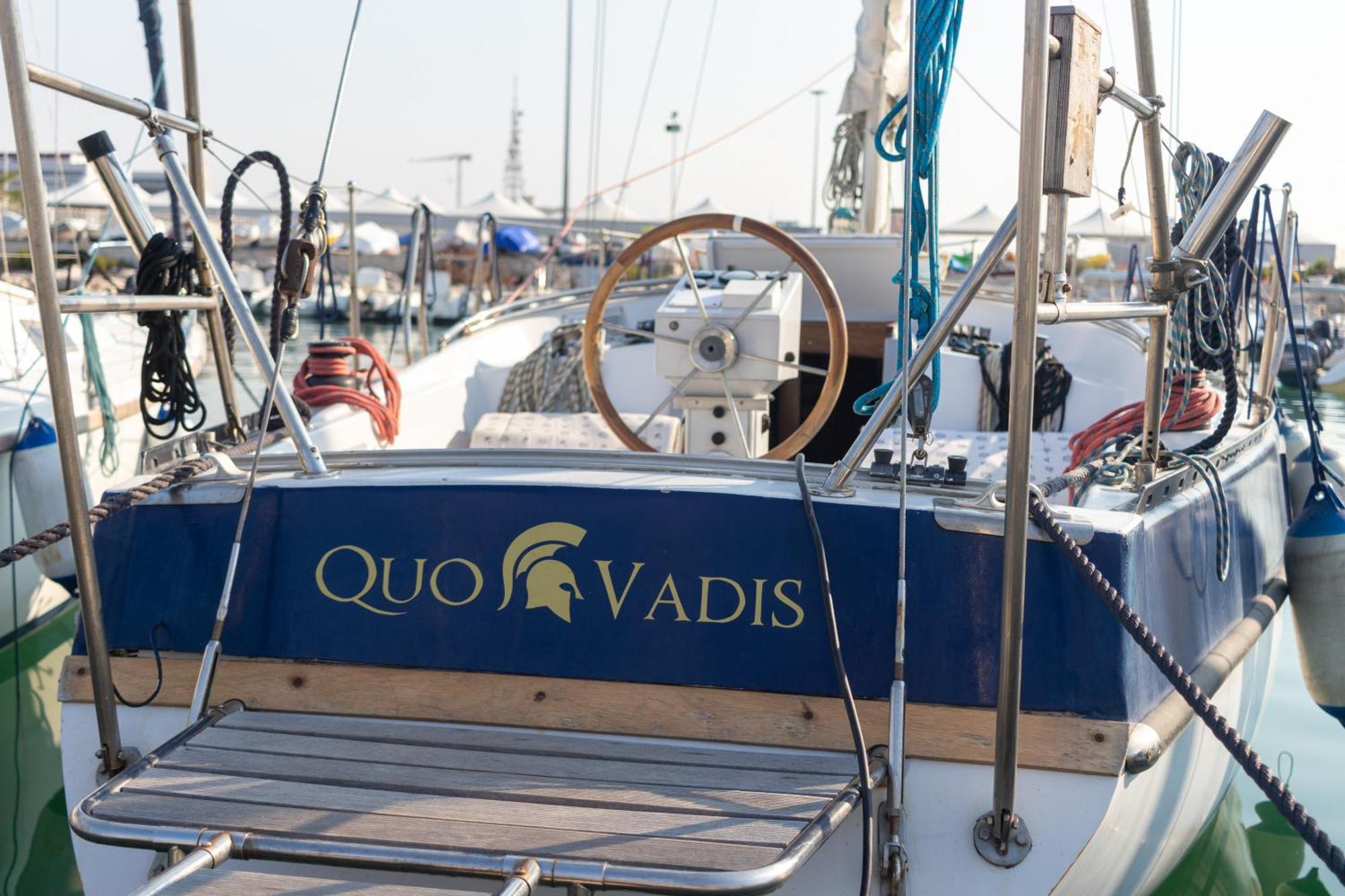 מלון בארי Quo Vadis Yacht מראה חיצוני תמונה